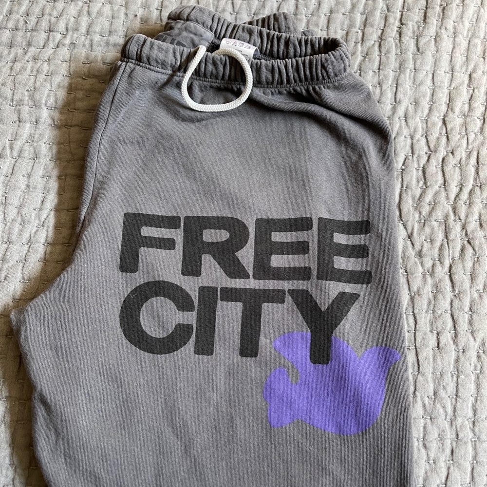 Freecity large sweatpants size medium